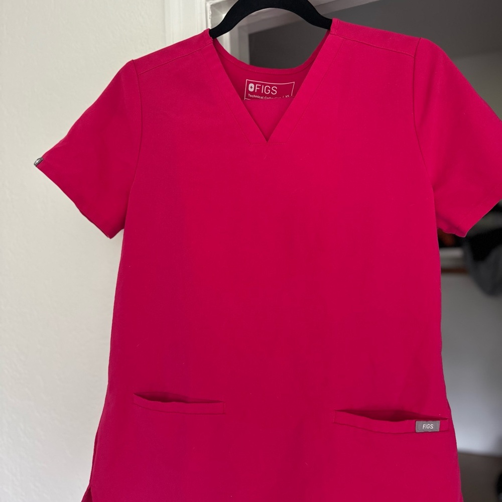 Figs Women's Scrub Top in Bright Red